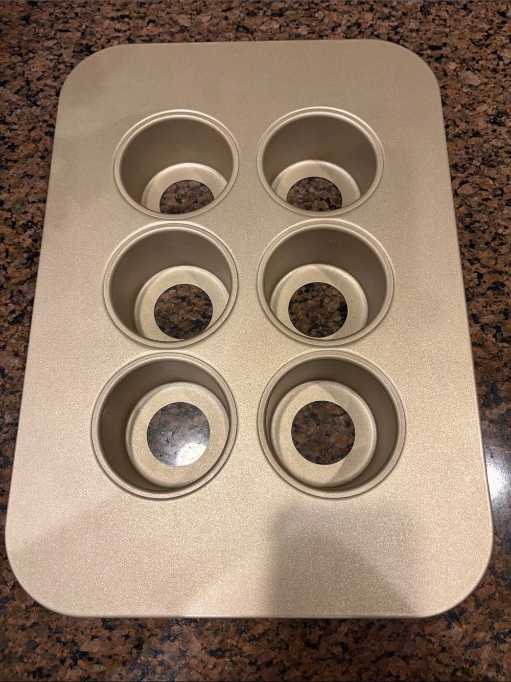 Williams Sonoma Metallic Gold 6-Cup mini cheesecake Pan